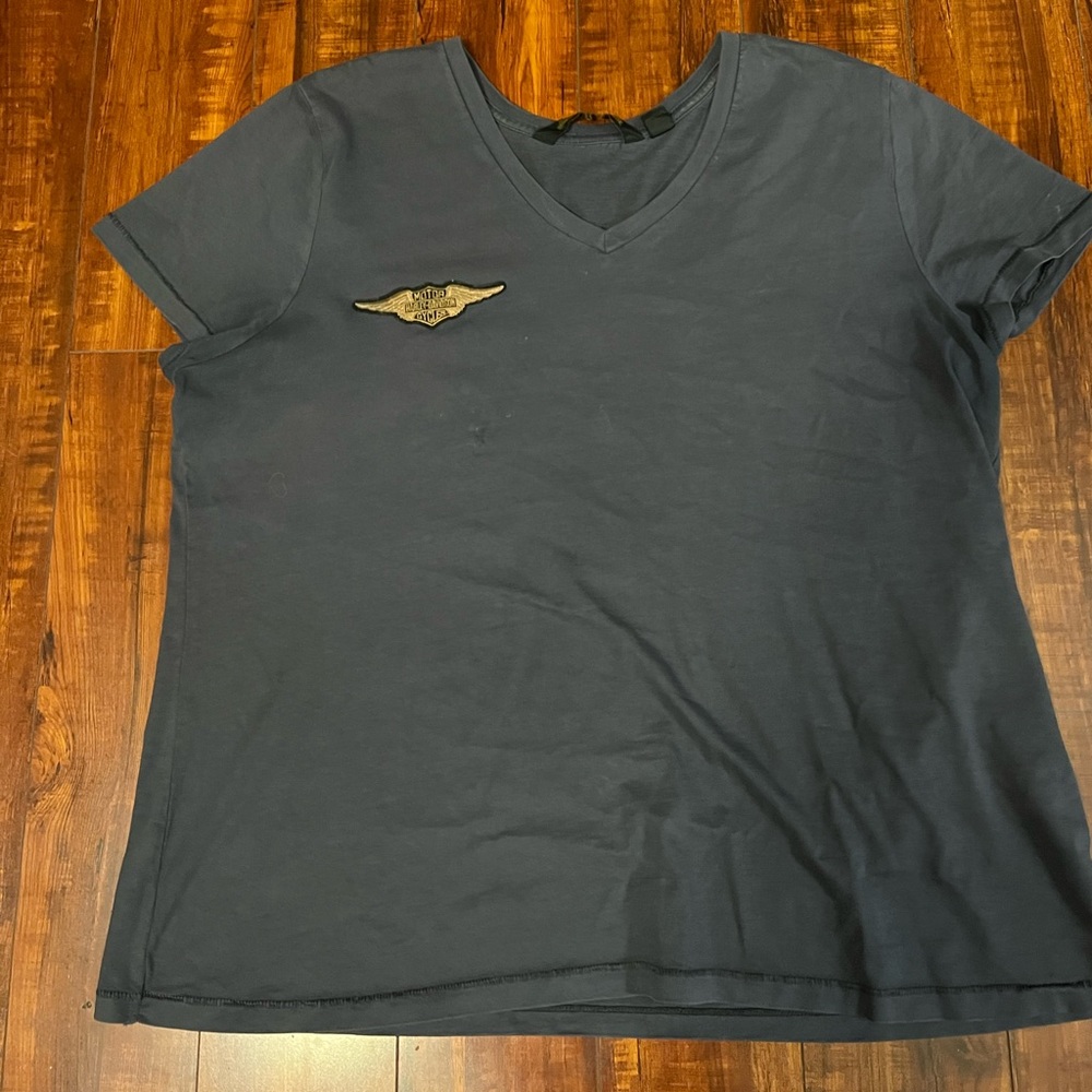 Women’s 2XL Harley Davidson embroidered shirt